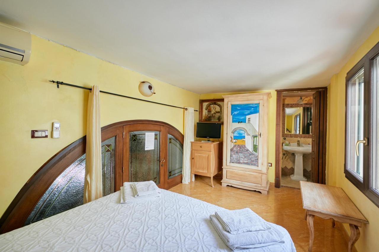 Centro Storico Rooms Gallipoli Bagian luar foto